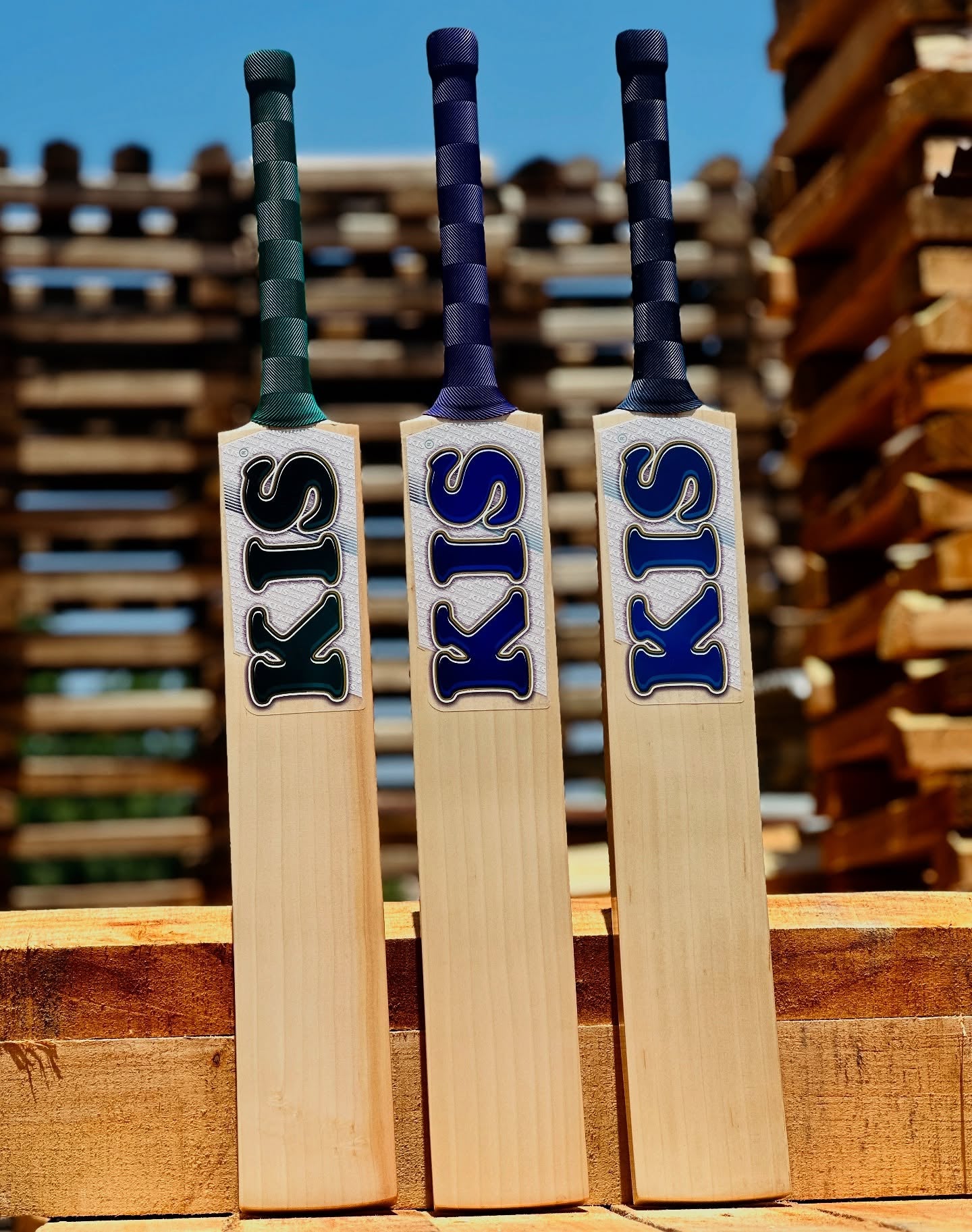 KIS bat English Willow for Professional Players