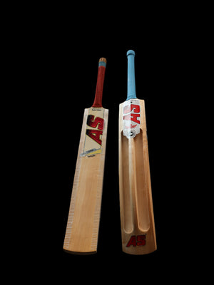Front and back Side of Scoop premium cricket bat Kashmir willow