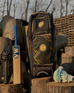 Grade 1 Kashmir Willow Cricket Bat