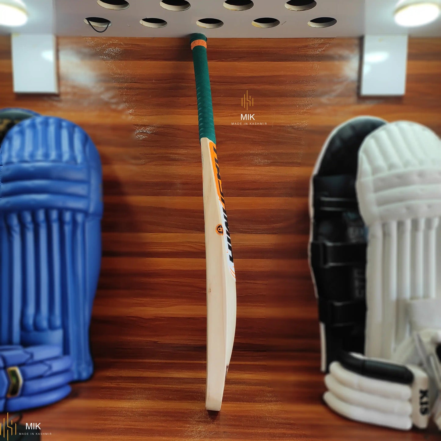 MS Dhoni Profile Bat for leather ball (KIS - English Willow ) - Grade A+